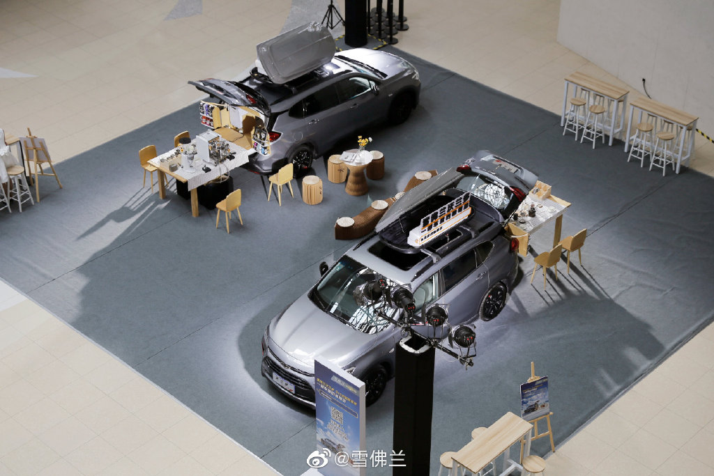 雪佛蘭沃蘭多車內(nèi)咖啡限時(shí)店，閃現(xiàn)上海仲盛世界商城！